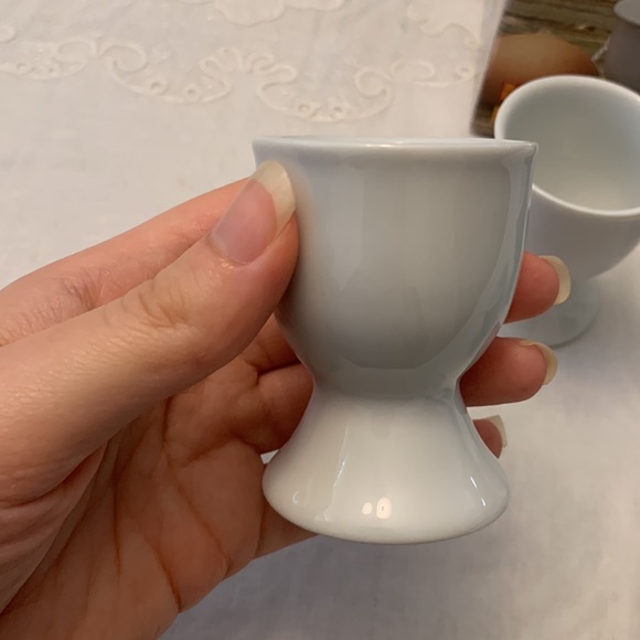 Fine Porcelaine Egg Cups - Picture 2 of 9